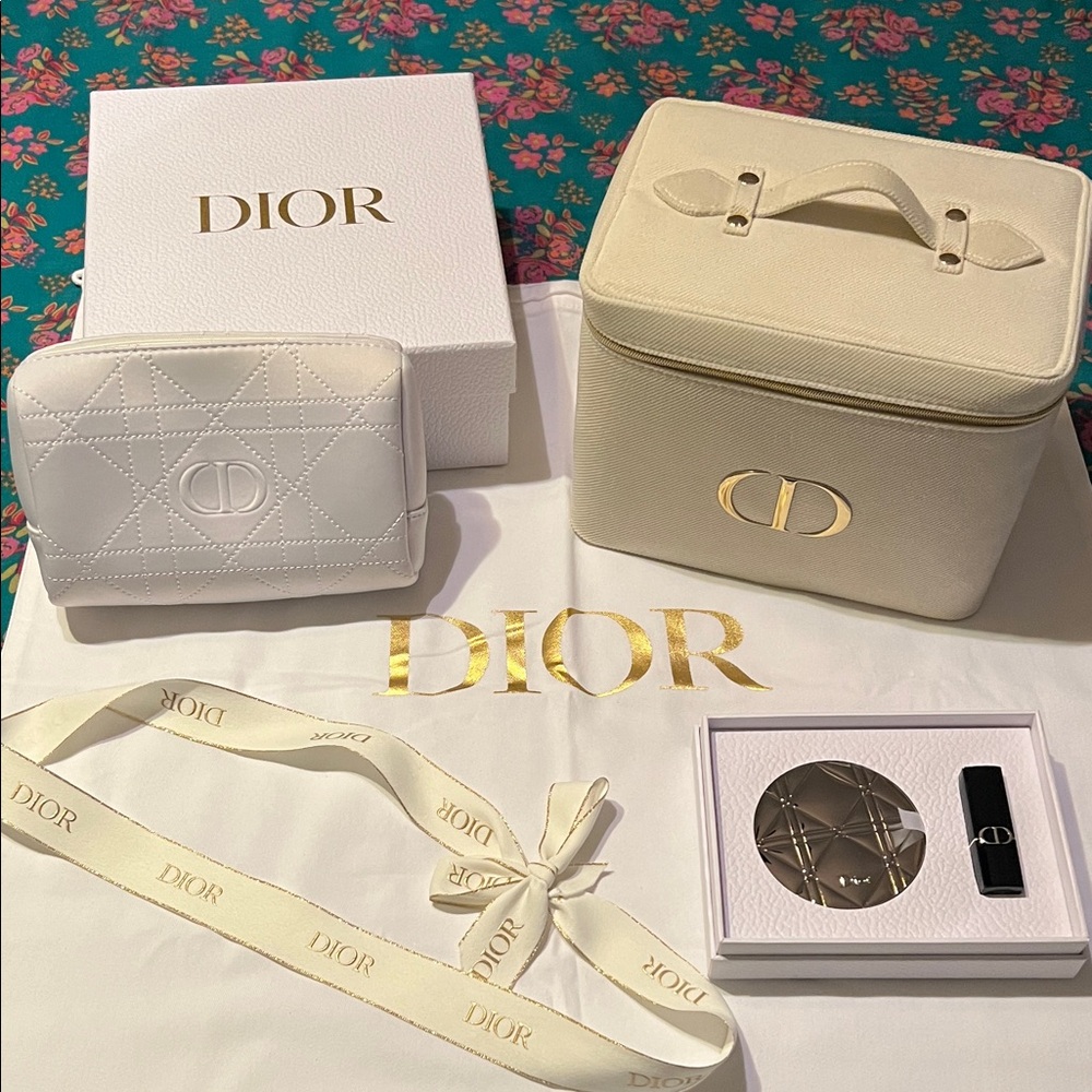 FLASH SALE🔥🔥NWT DIOR BUNDLE💗💗💗